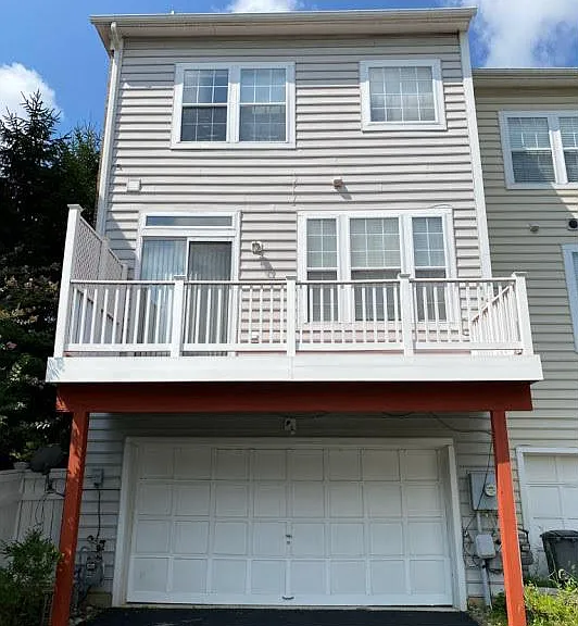715 Pleasant Dr — Photo 4