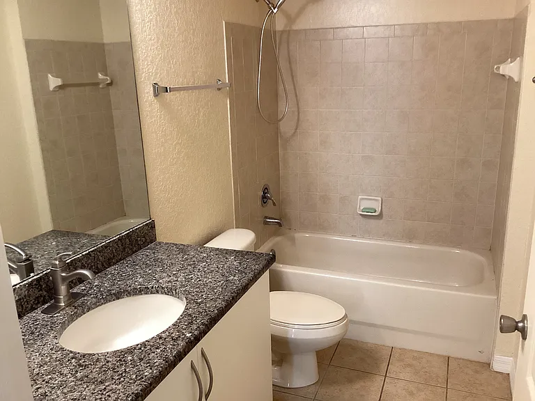 150 SW Peacock Blvd — Photo 8