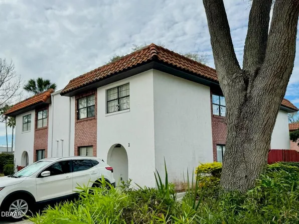 910 Big Tree Rd #304, South Daytona, FL 32119