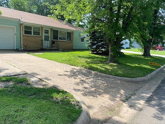 2nd image of 877 Plaza Dr