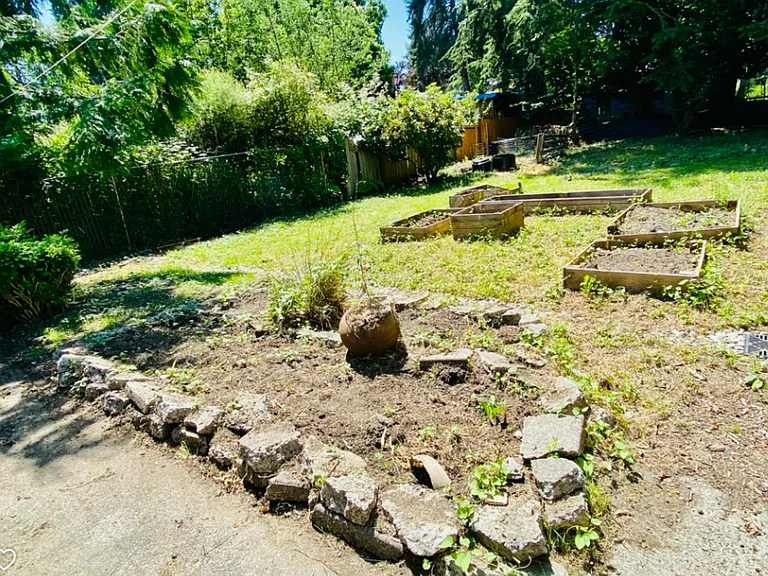 11017 31st Ave NE — Photo 8