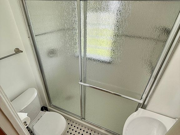 4th image of 2290 Elmwood Ave #3