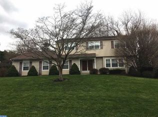 612 Marydell Dr, West Chester, PA 19380