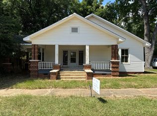 711 Green St, Louisville, GA 30434