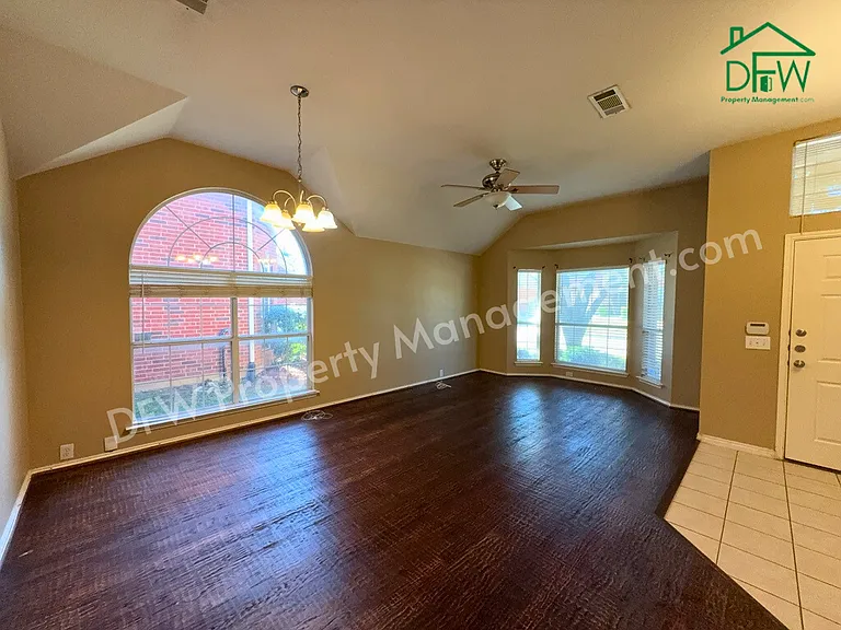 3024 Peppercorn Dr — Photo 6