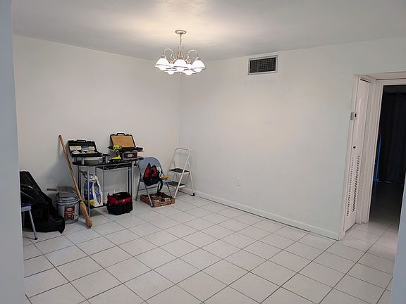 4th image of 65 NE 202nd Ter APT 20