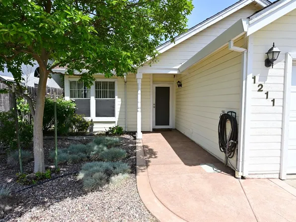 1211 Schooner Dr, Roseville, CA 95661