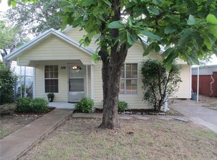 106 S Belmont St, Stephenville, TX 76401