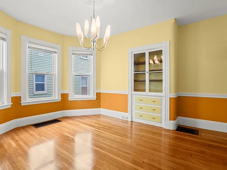 25 Tower St #1 — Photo 13