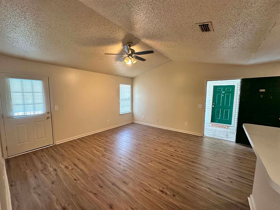 1st image of 571 Plaza Dr #404-B