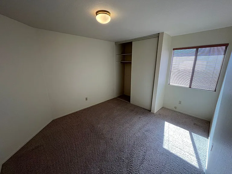 1453 Woodmere Rd — Photo 6