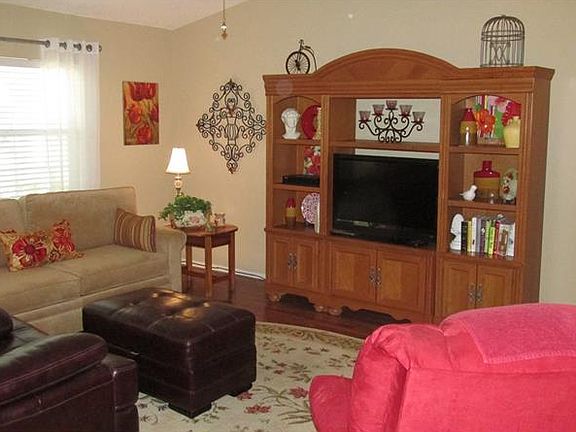 3rd image of 5429 Ferrol Dr
