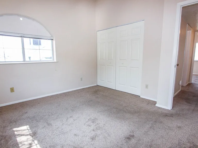 415 S Alarcon St — Photo 12