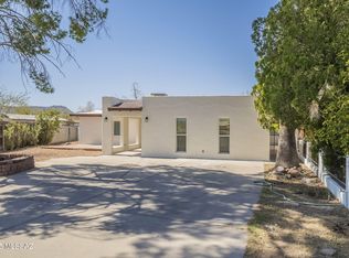 2965 W Christopher Dr, Tucson, AZ 85746