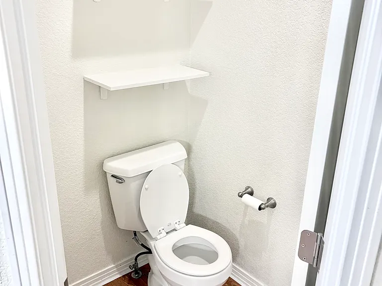 12450 E Iliff Pl — Photo 3