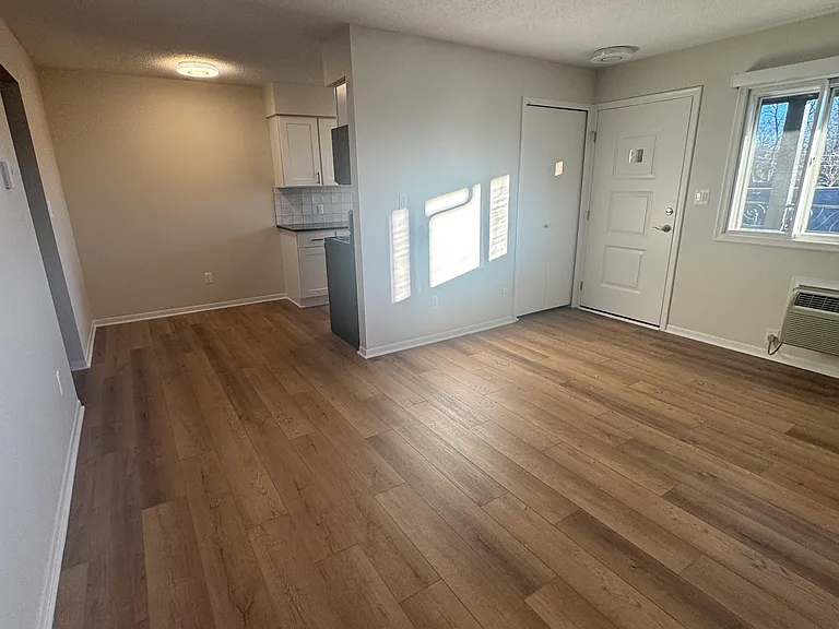 332 N Rochester Rd #7 — Photo 5