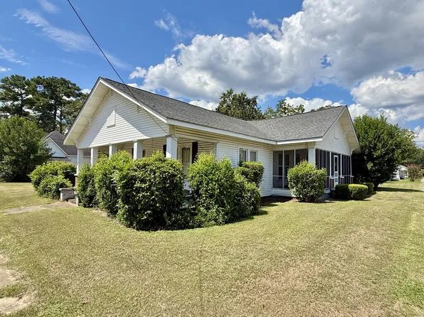 300 W Commerce St, Hartford, AL 36344