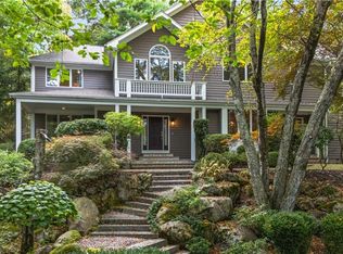 60 Pheasant Dr, East Greenwich, RI 02818