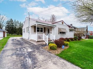 345 Coitsville Rd, Campbell, OH 44405