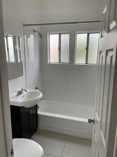 1213 Gordon St Photo 1