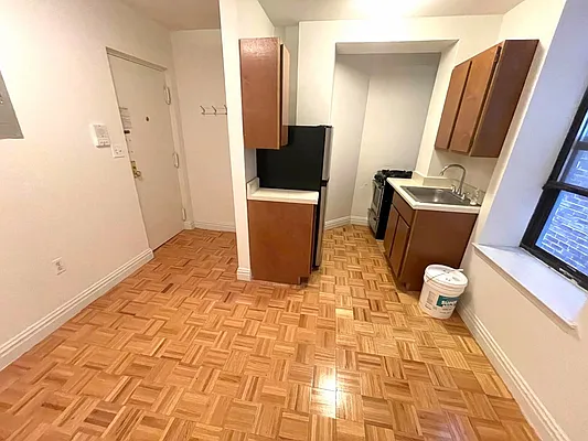 Rented by Array Property Group LLC  | media 12