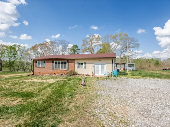 120 Mitch Rd, Union Grove, NC 28689