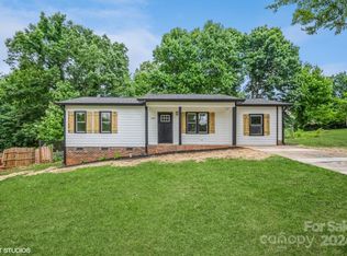 5634 Linville Dr, Hickory, NC 28602