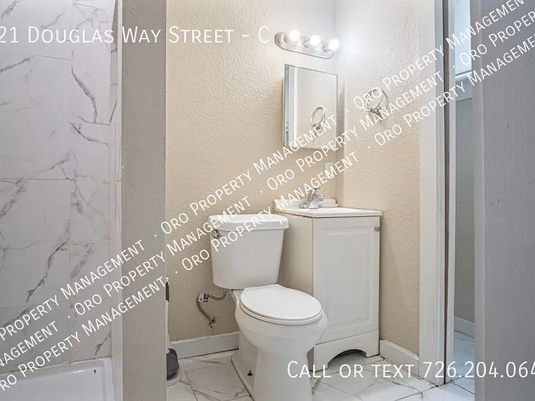 121 Douglas Way St #C — Photo 9