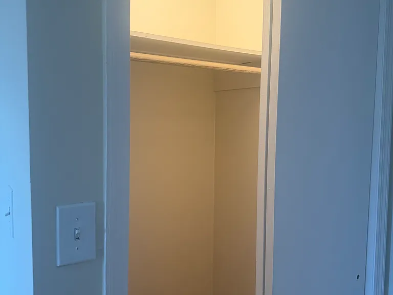 8512 Glenwood Rd #2 — Photo 5