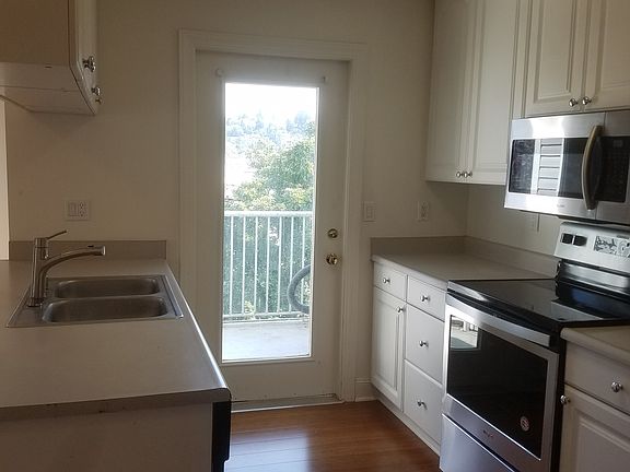 5th image of 3616 22nd Ave W APT 302