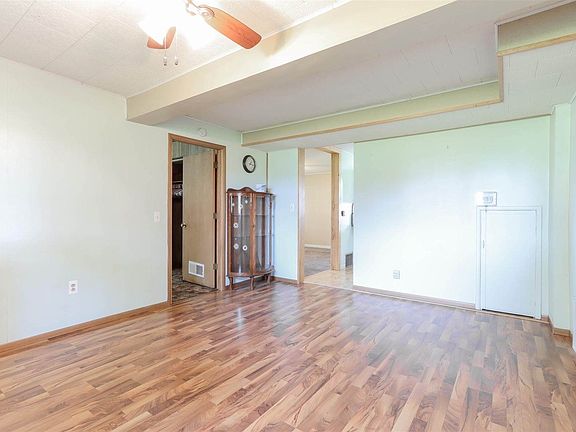 5th image of 3303 County Road C