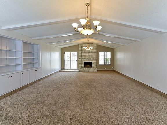 5th image of 10133 Stoneway Dr
