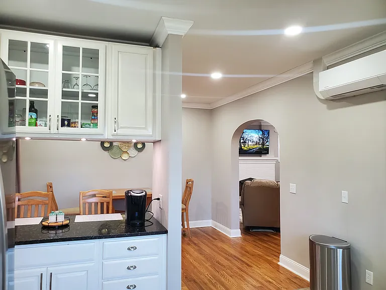 210 S Lynn Ave — Photo 34