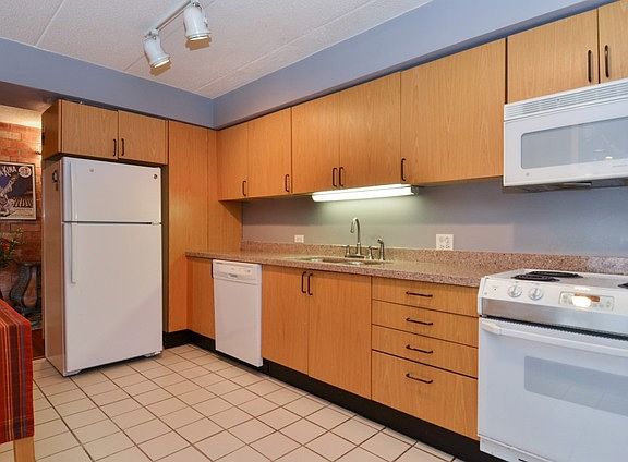5th image of 630 Vernon Ave APT 4