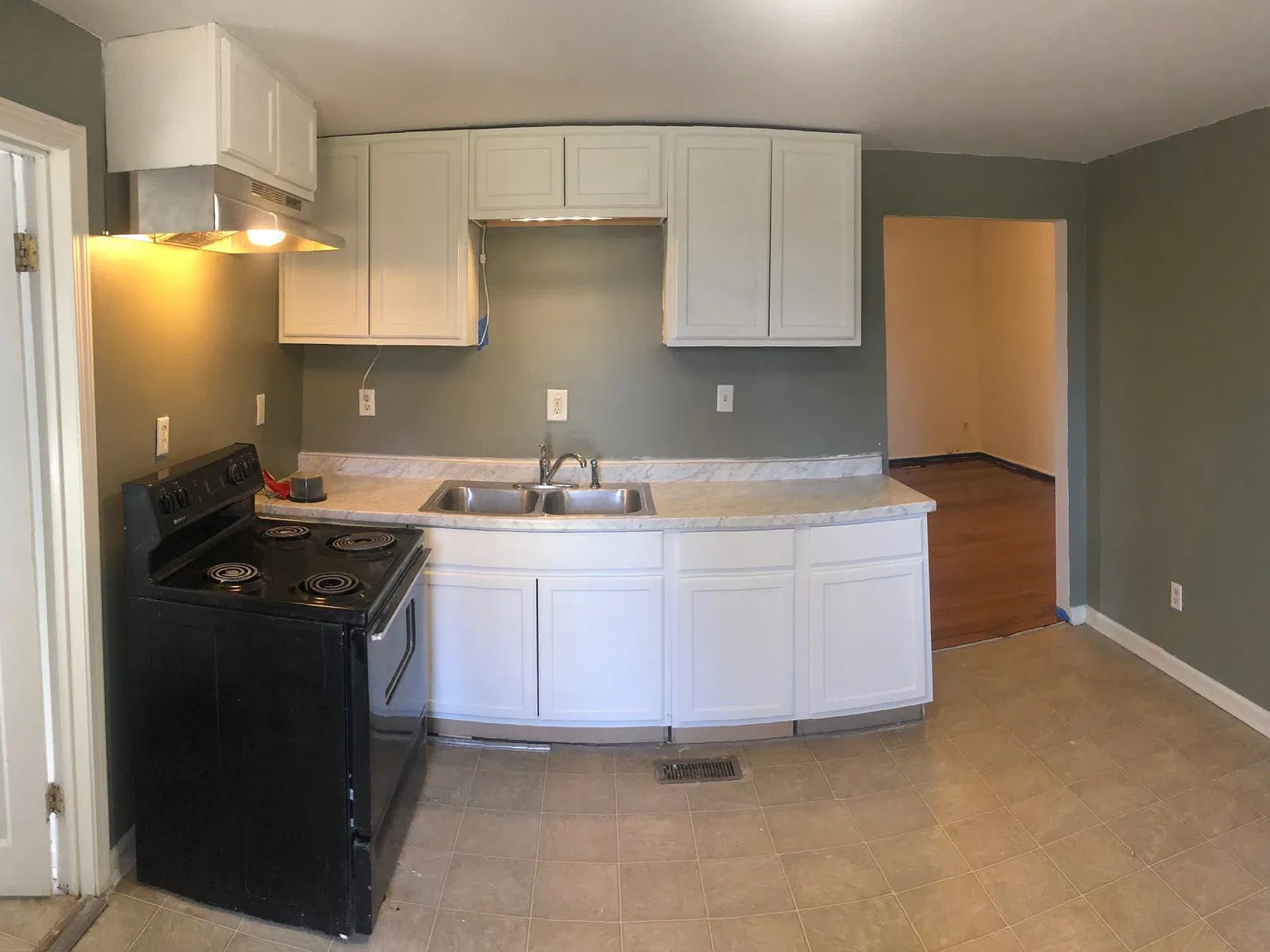 3 bed, 1138 sqft, $1,500 — Photo 3