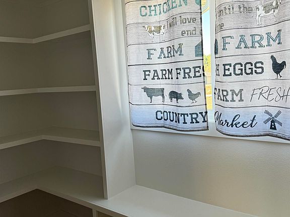 5th image of 10568 Gunter Loop