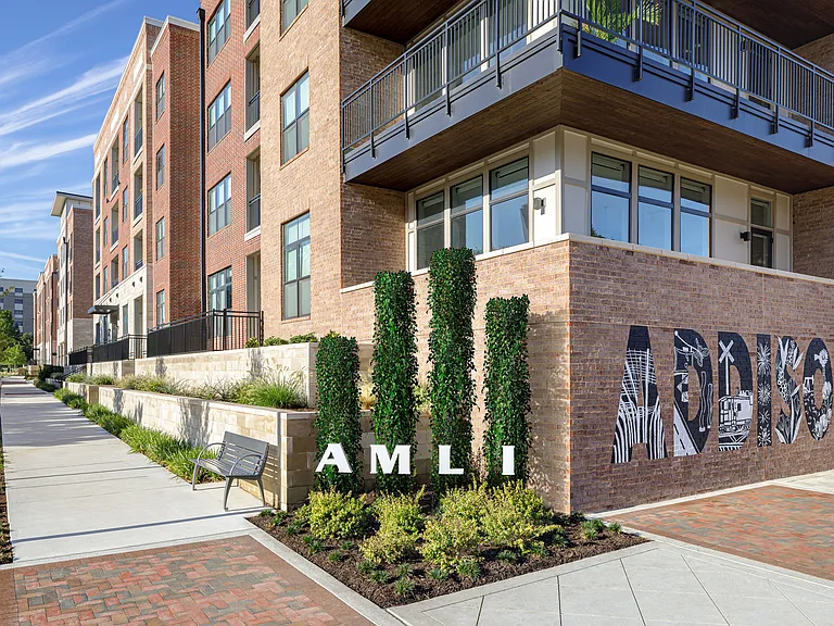 AMLI Addison — Photo 39