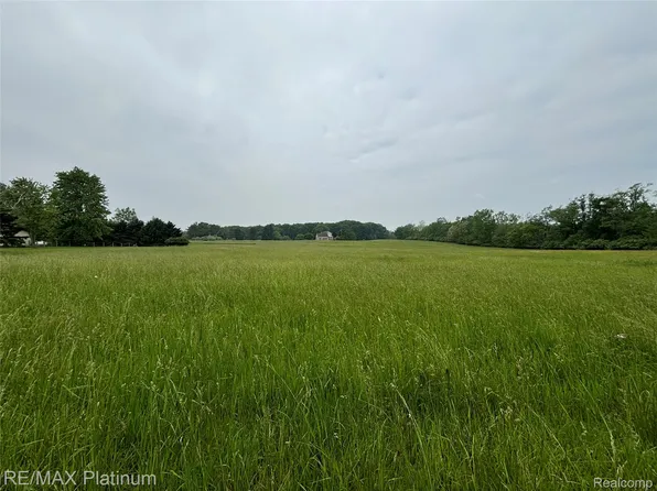 Parshallville Rd, Fenton, MI 48430