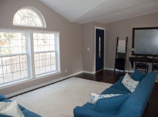 4462 Skyline Dr, Freeland, WA 98249