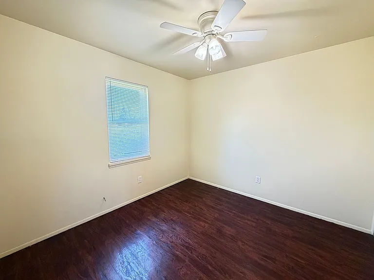 9407 La Grange Rd — Photo 12