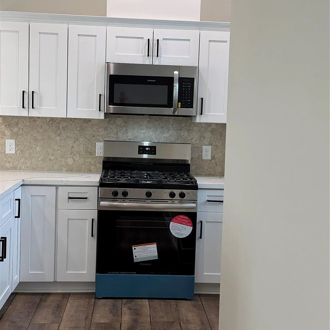 2 bed, 2.5 bath, 1544 sqft, $1,995 — Photo 2