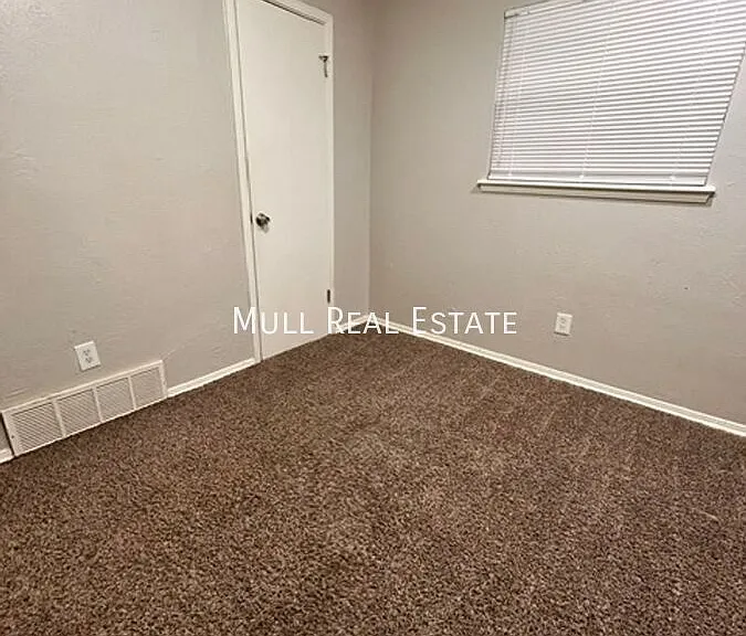 445 NW 86th St — Photo 11