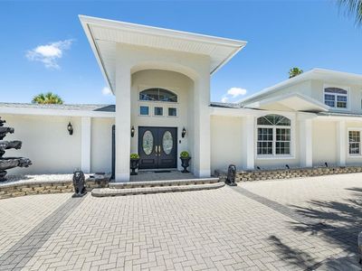 291 2nd St W, Tierra Verde, FL, 33715