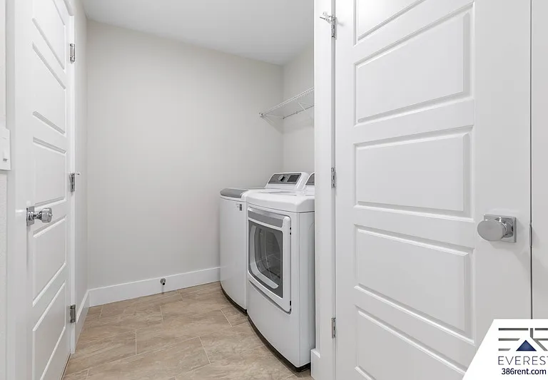 12 Walt Pl — Photo 33