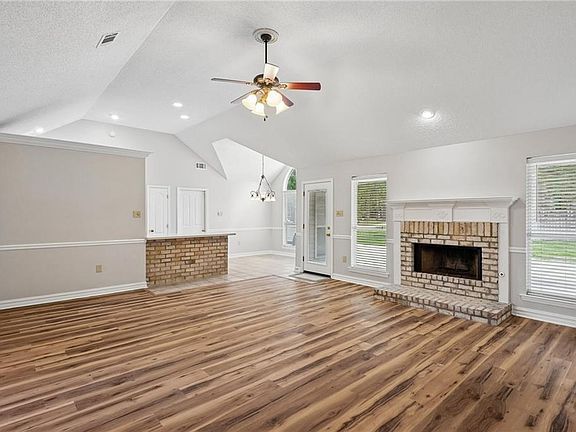 4th image of 70274 L St