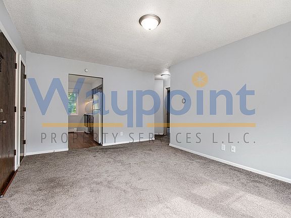 5th image of 1407 W Ellis Ave #6