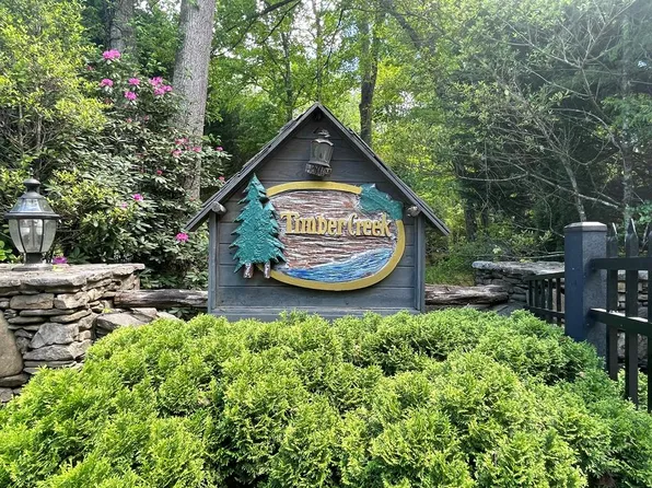 4 Timber Creek Cir, Sylva, NC 28779