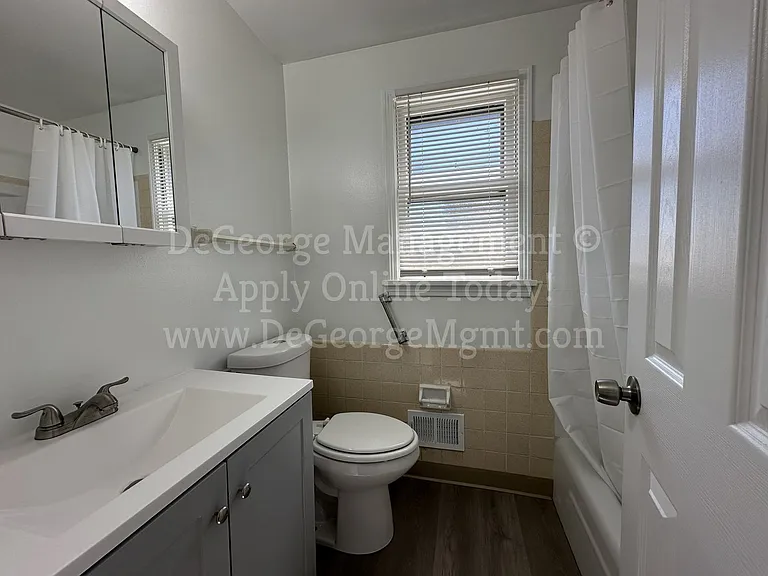 Sterling Square Townhomes — Photo 17