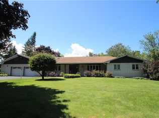 595 Whiting Rd, Webster, NY 14580