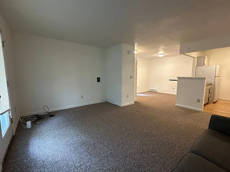 University Park Apartments near Cornell University — Photo 103